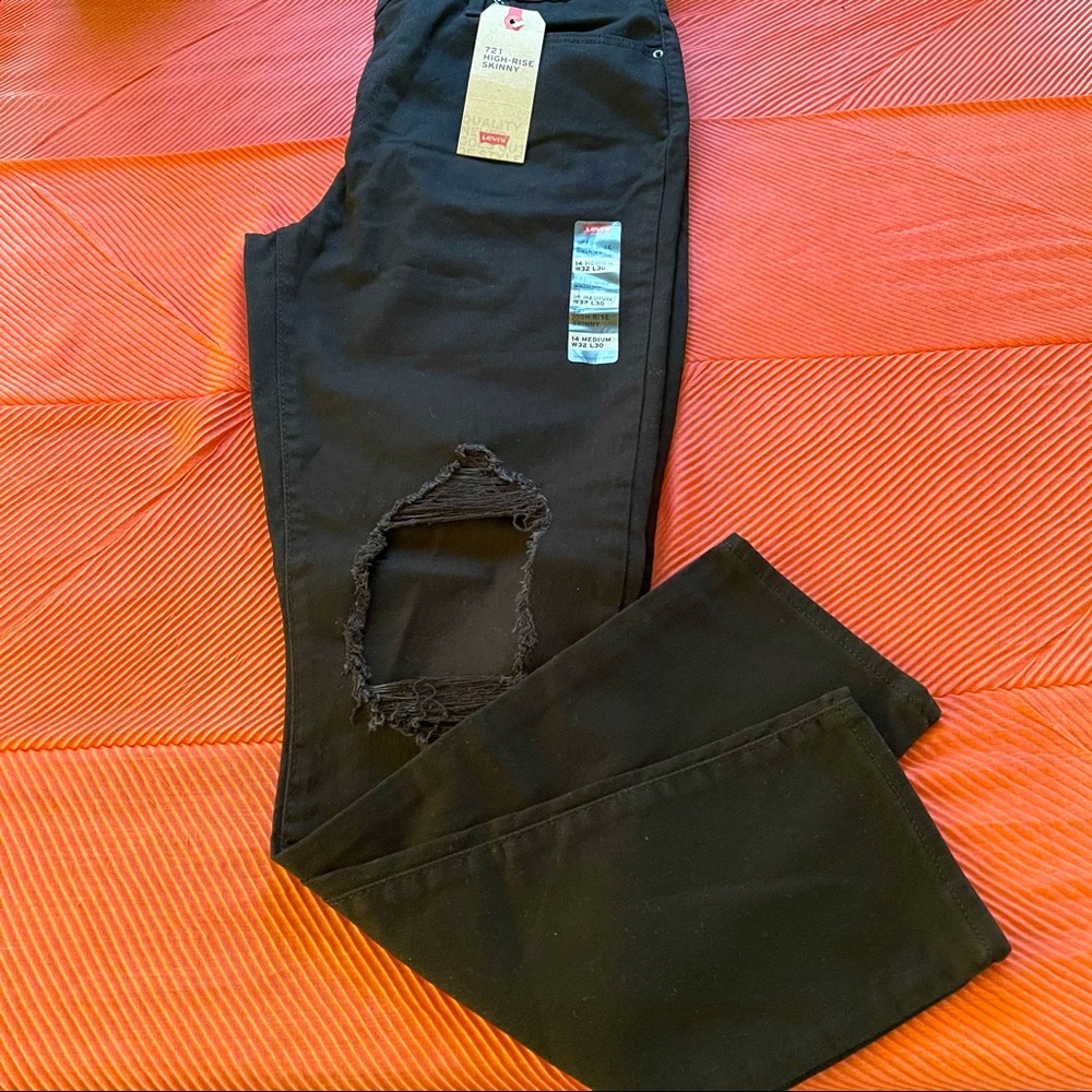 LEVIS JEANS